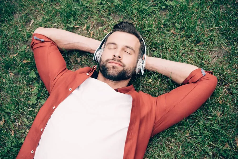 Segíti-e az ellazulást a reiki relaxációs meditáció zene?